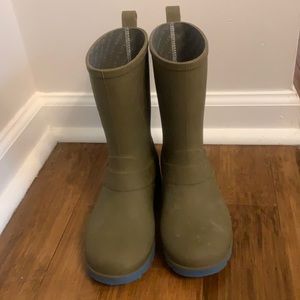 Natives Barnett rain boots in olive green.